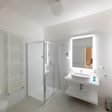 Gæstehus Lo Di Viale Lo Re & Caffe' 3*