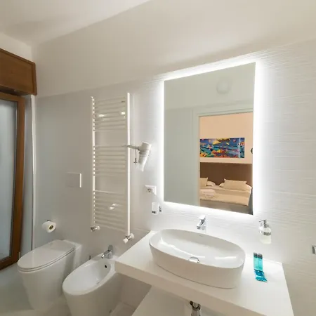 Lo Di Viale Lo Re & Caffe' 3* Lecce