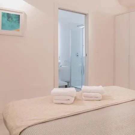 Lo Di Viale Lo Re & Caffe' Gæstehus Lecce