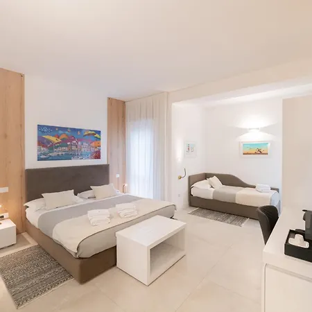 Lo Di Viale Lo Re & Caffe' בית הארחה