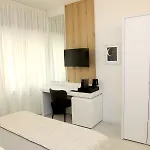 Lo Di Viale Lo Re & Caffe' 3* Λέτσε