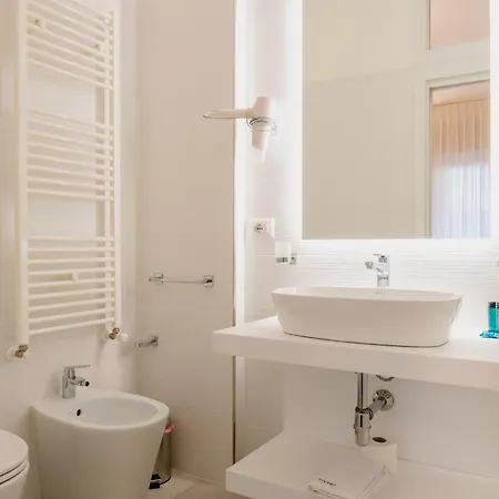 Lo Di Viale Lo Re & Caffe' Maison d'hôtes Lecce